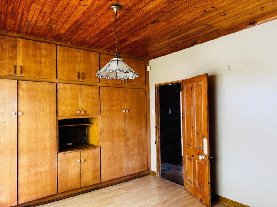 4 Bedroom Property for Sale in C Place Eastern Cape